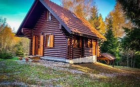Pine Lodge